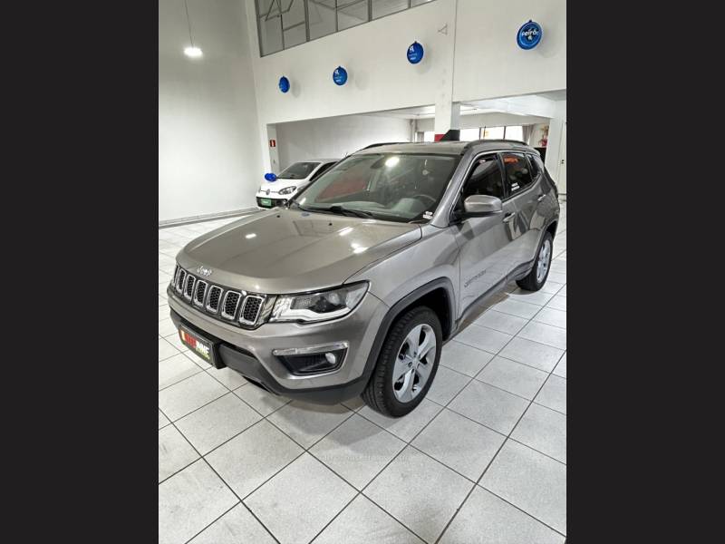 JEEP - COMPASS - 2017/2018 - Cinza - R$ 108.900,00